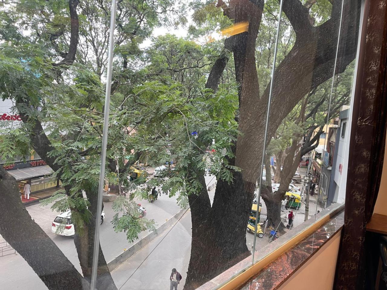 The Taaj Comforts Bangalore Buitenkant foto